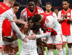 九游网页客户端-阿贾克斯集结日队长鼓劲；志在中超名次提升；态度坚定；细节决定成败(达到了统一思想凝聚共识提气鼓劲的目的)