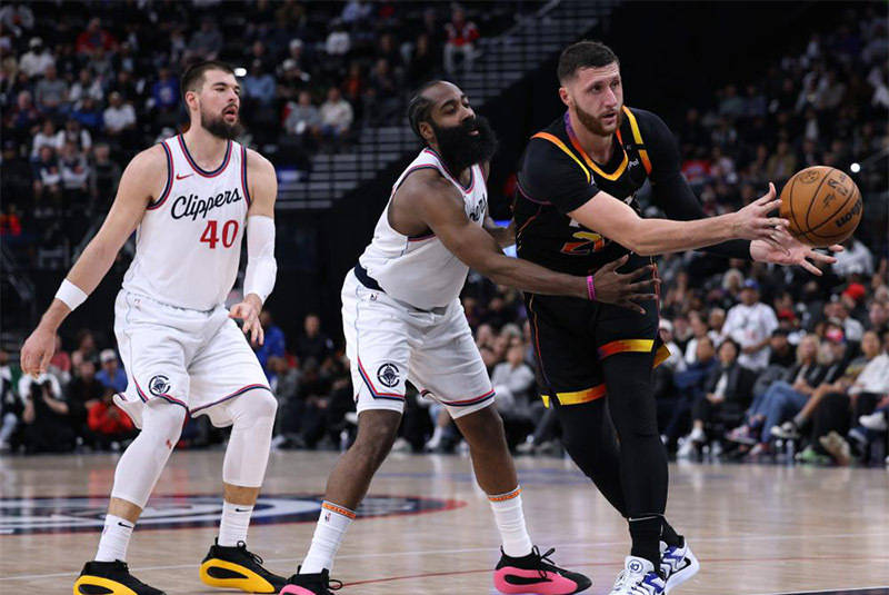 九游网页客户端-关于俄克拉荷马雷霆内部会议纪要流出：转会期止住颓势，NBA季后赛使命明确，医务组通报恢复的信息