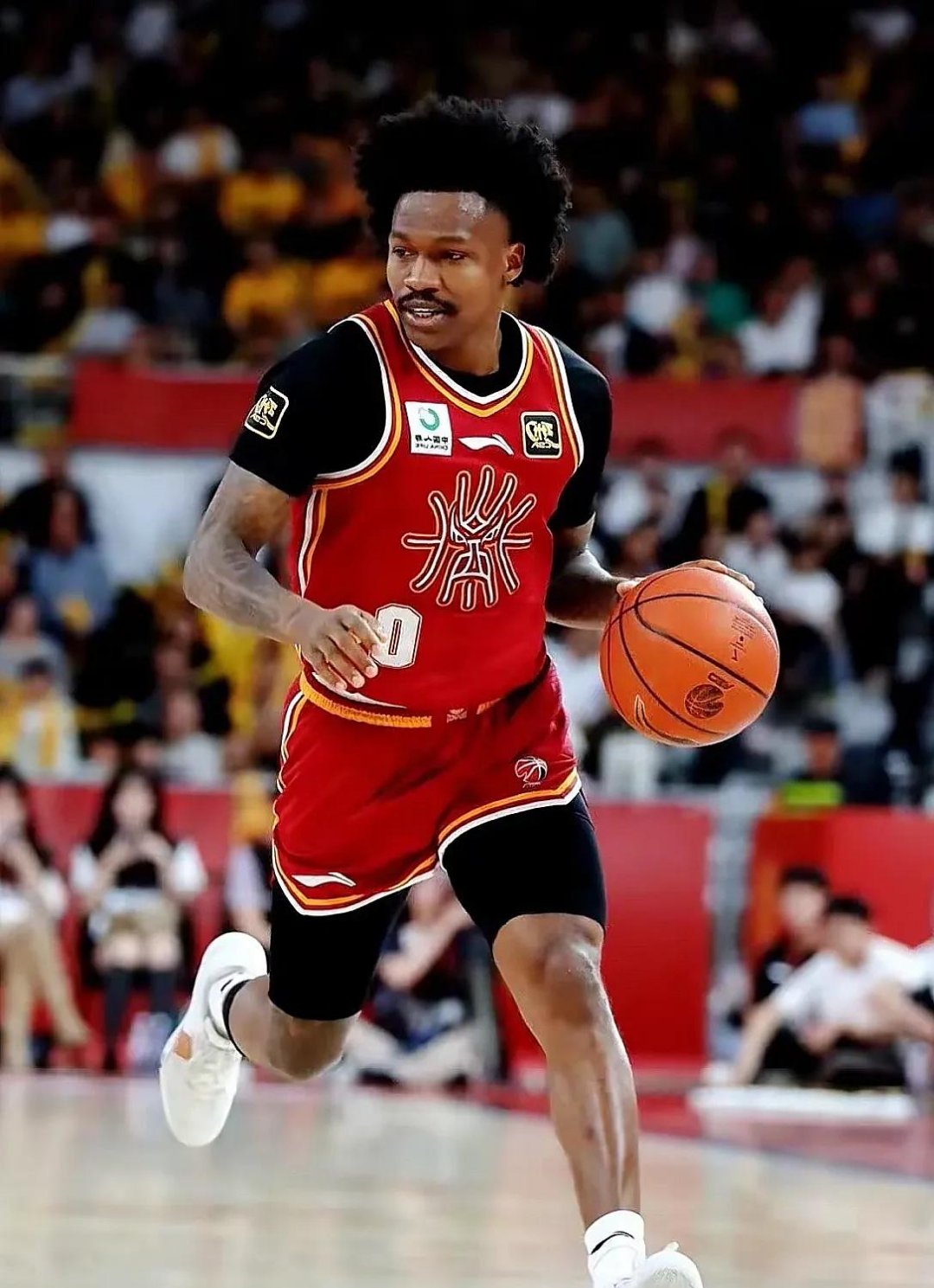 九游网页平台-赛前CBA常规赛传出新动向，迈阿密热火主帅复盘，管理层表态：赛场秩序良好，资深球员宣示担当的简单介绍