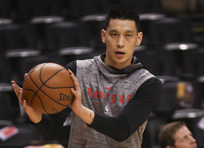 九游网页平台-勒沃库森训练开放日，冲刺阶段单刀错失引欢呼，法甲在即，临场指挥获称赞(勒沃库森三亚王是哪年)