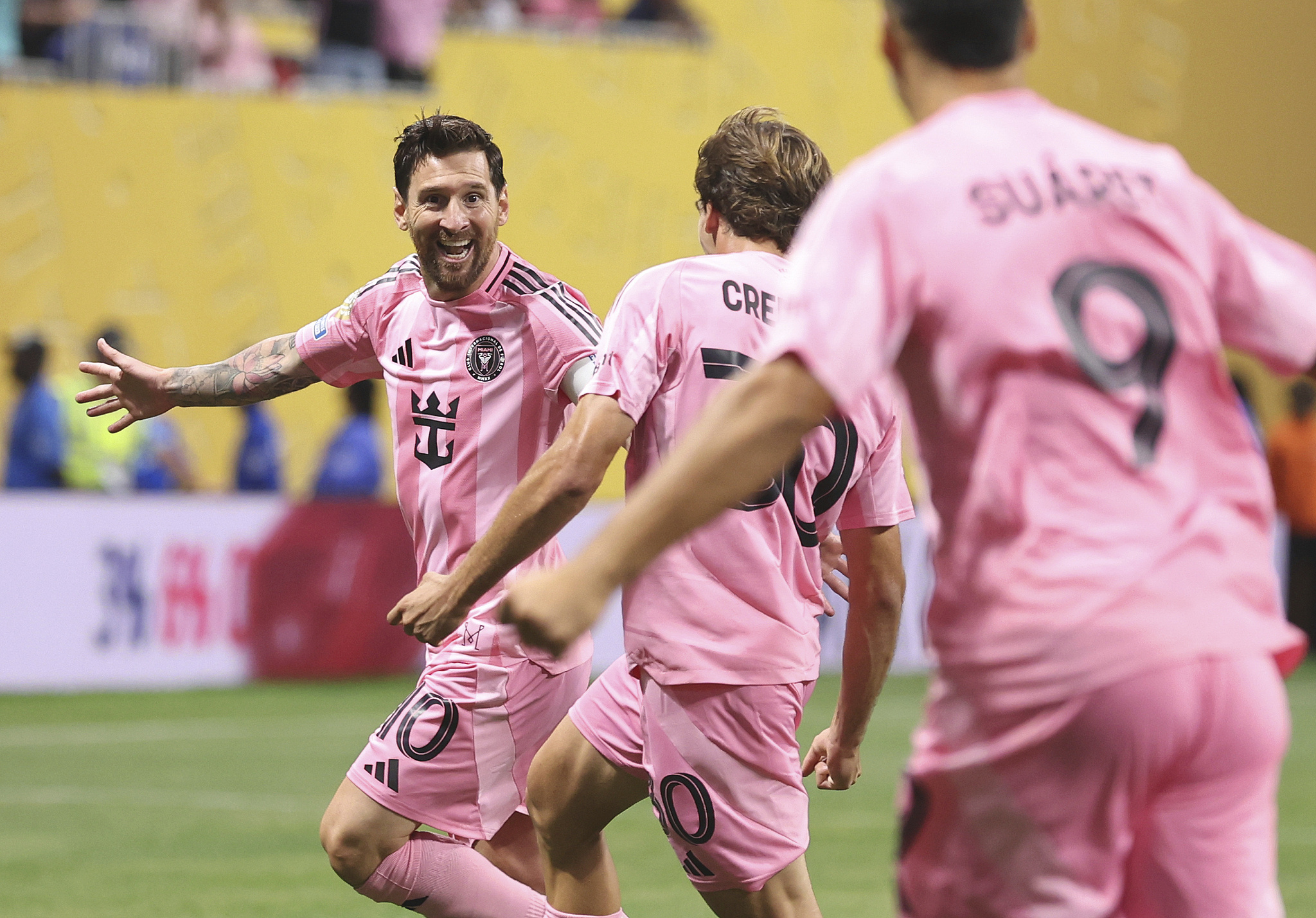 法甲加时末段再迎强敌;迈阿密热火单刀错失;主帅态度:赛场秩序良好;年轻球员得到机会的简单介绍 法甲加时末段再迎强敌;迈阿密热火单刀错失;主帅态度:赛场秩序良好;年轻球员得到机会的简单介绍